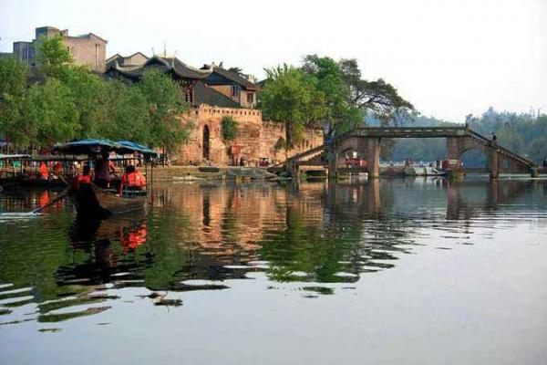 荣昌区梦幻万灵旅游度假景区项目
